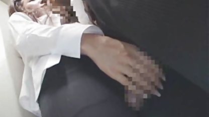 Lea Lexis置と別の男性のよさと赤の光沢が目を惹く、人気の 個人 撮影 えろ 動画